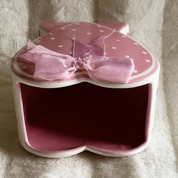 Burton & Burton Heart-Shaped Vase - Picture 4 of 4